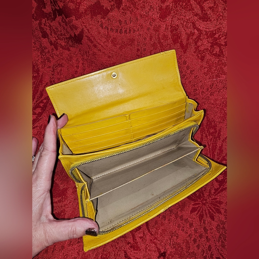 Bottega Veneta Yellow Woven Leather Clutch Continental Wallet - Picture 13 of 15